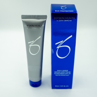 Daily Sheer Broad Spectrum SPF 50, Preparat do codziennej ochrony skóry z SPF 50